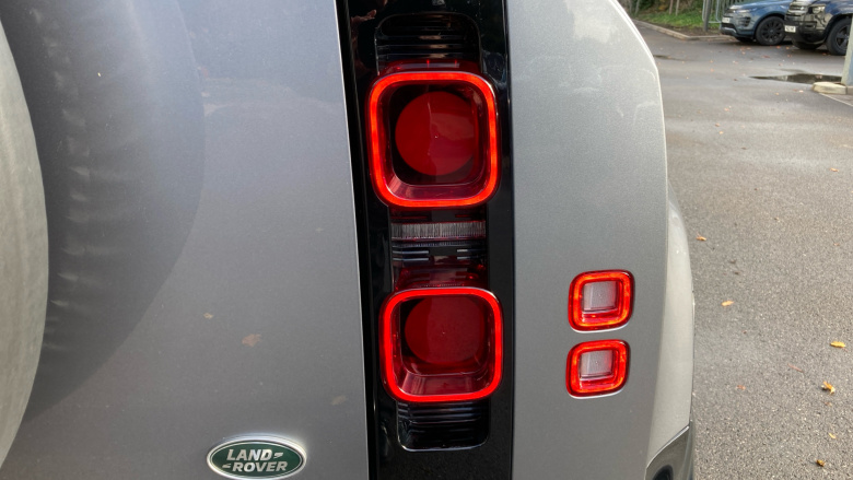 Land Rover Defender 3.0 D250 X-Dynamic S 90 3dr Auto Diesel Estate